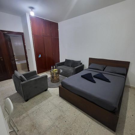 Corniche Full Studio Apartment Abu Dhabi Ngoại thất bức ảnh